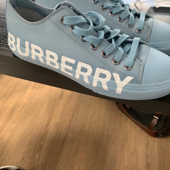 Burberry Shoes - Picture 3 of 6